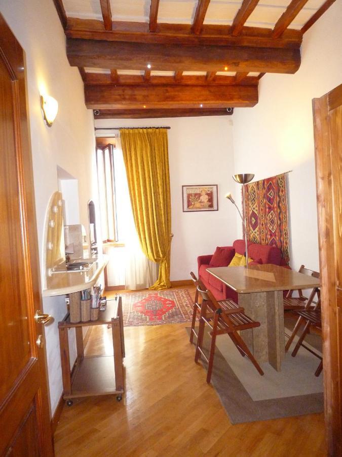 Residenza Mucha Roma Quarto foto