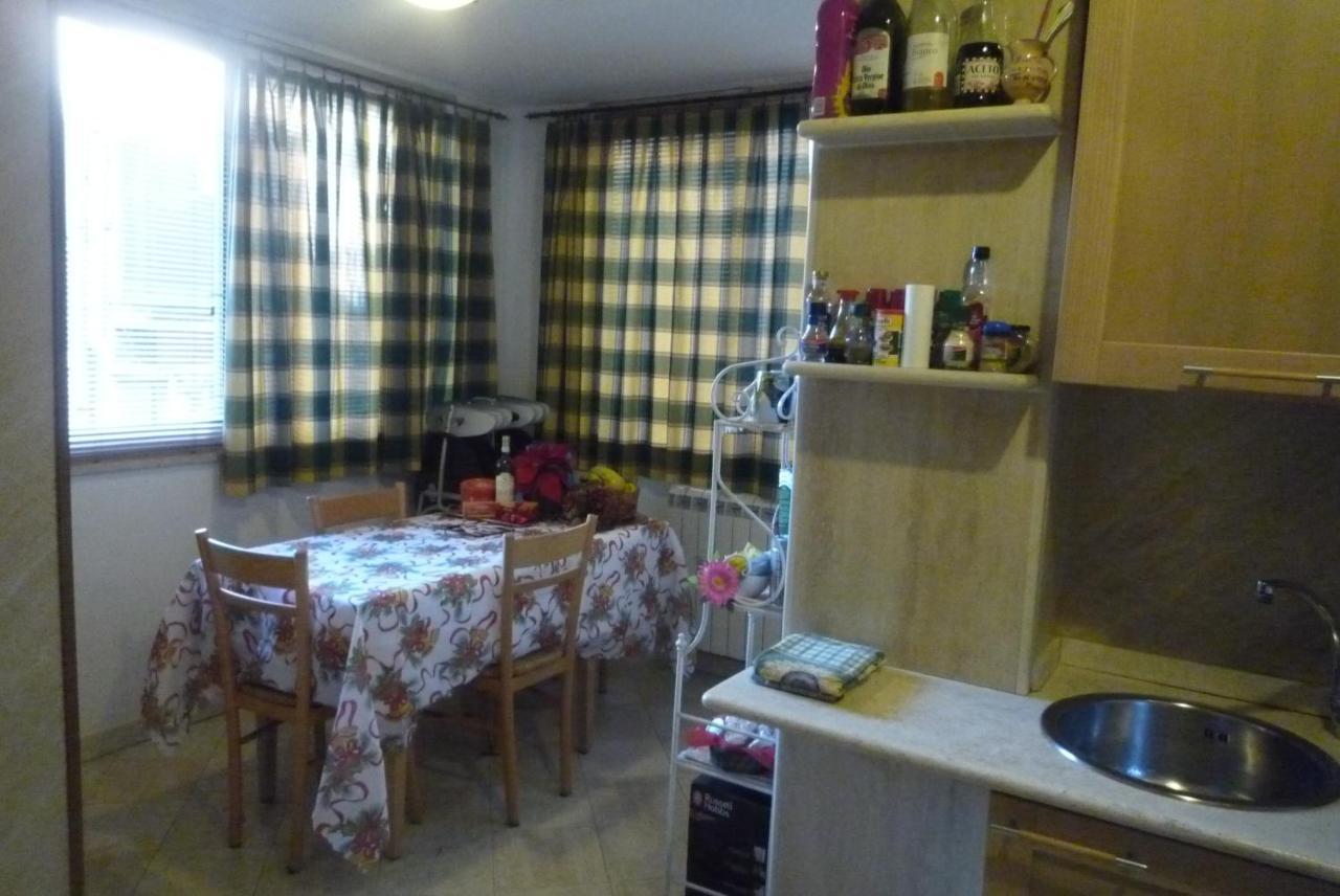 Residenza Mucha Roma Quarto foto
