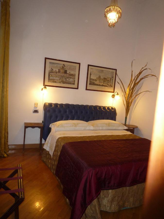 Residenza Mucha Roma Quarto foto